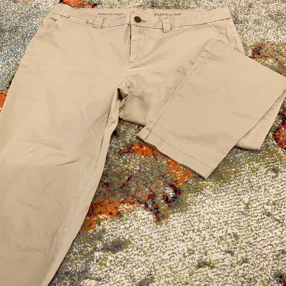 GAP Broken-In Straight Khaki Pant size 12